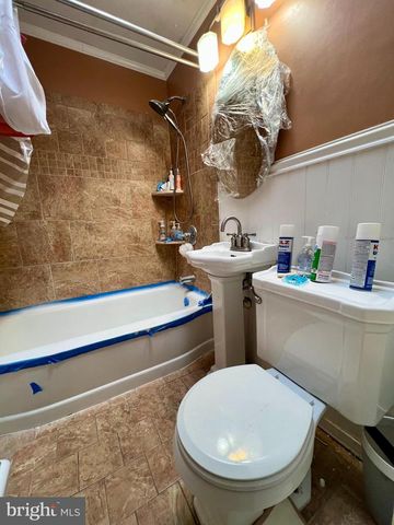 2121 LARDNER ST, Philadelphia, PA 19149