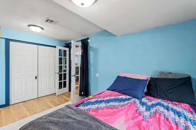 2200 S Seneca, Wichita, KS 67213