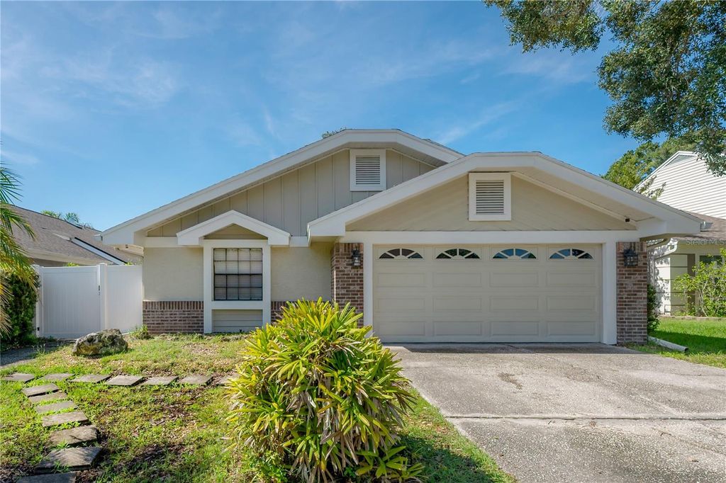 Image 1 of property listing at 5026 CYPRESS TRACE DRIVE, Tampa, FL 33624