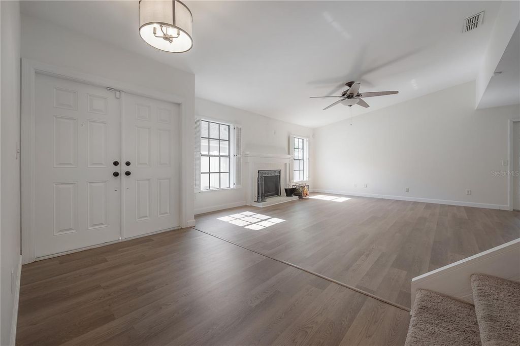 Image 2 of property listing at 5026 CYPRESS TRACE DRIVE, Tampa, FL 33624
