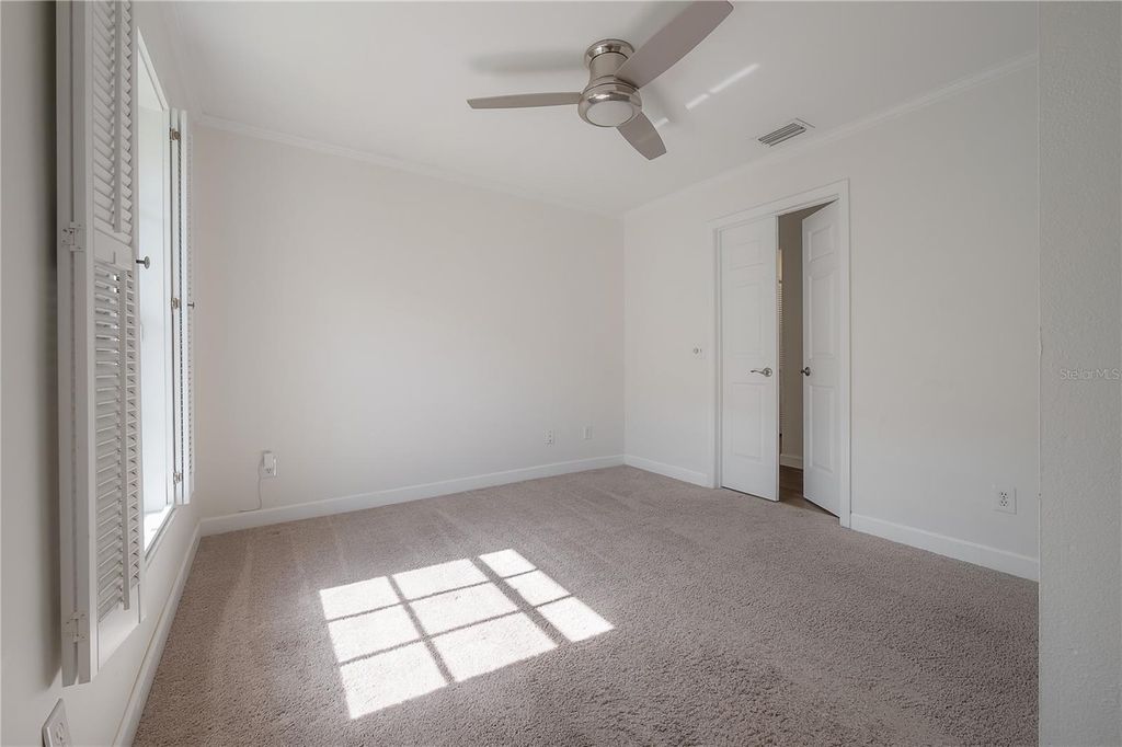 Image 16 of property listing at 5026 CYPRESS TRACE DRIVE, Tampa, FL 33624