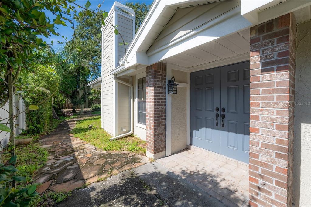 Image 35 of property listing at 5026 CYPRESS TRACE DRIVE, Tampa, FL 33624