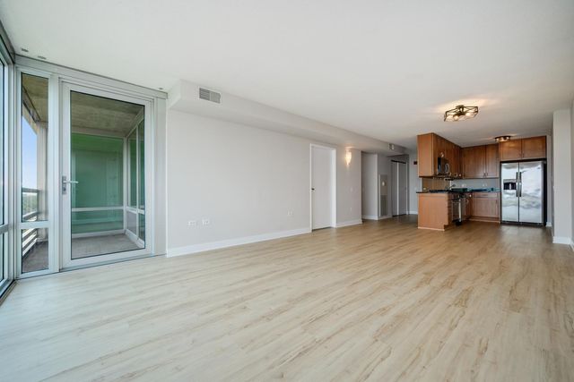 9715 Woods Drive 1209, Skokie, IL 60077