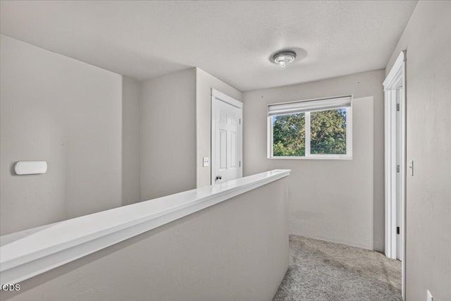 207 Maxwell Place, Central Point, OR 97502
