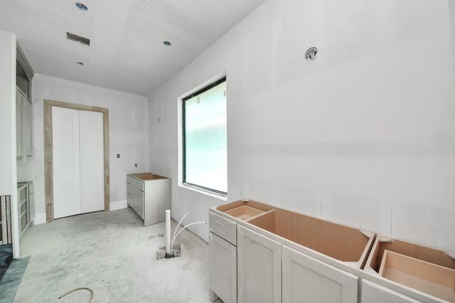301 Seaway Drive, League City, TX 77573
