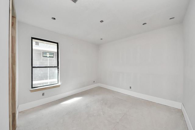301 Seaway Drive, League City, TX 77573