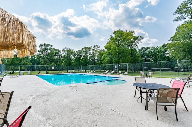 768 Ferguson Drive, Cleveland, TX 77327