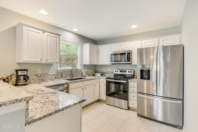 238 NE 35th Street, Oak Island, NC 28465