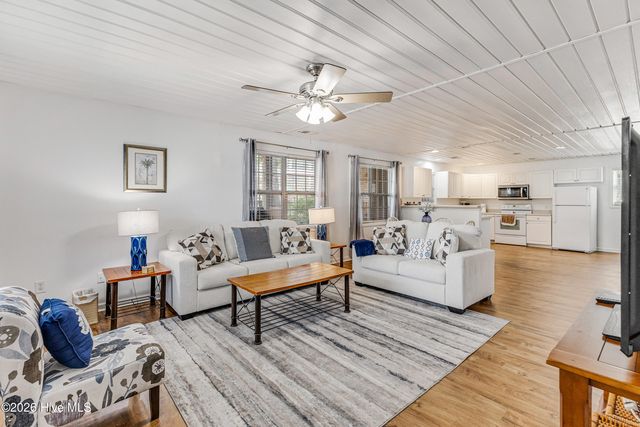 238 NE 35th Street, Oak Island, NC 28465
