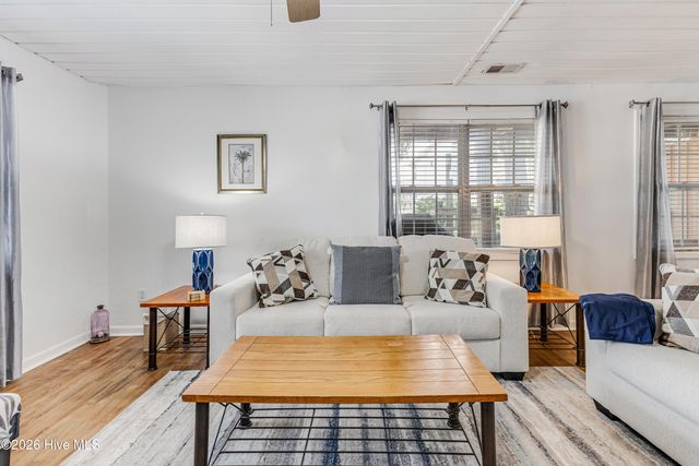 238 NE 35th Street, Oak Island, NC 28465