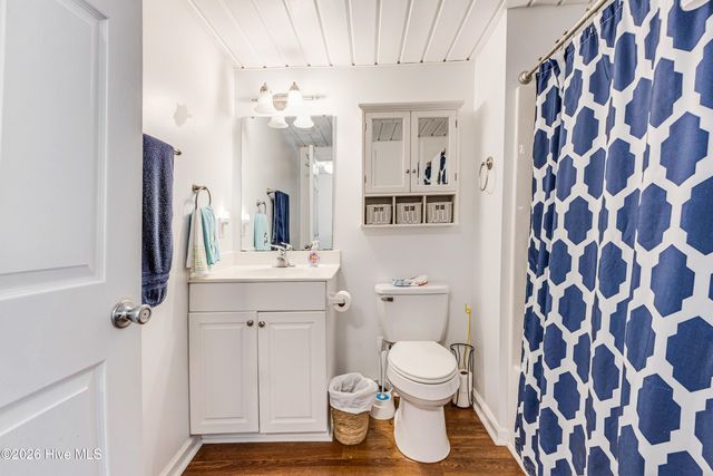 238 NE 35th Street, Oak Island, NC 28465