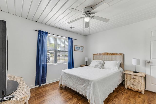 238 NE 35th Street, Oak Island, NC 28465