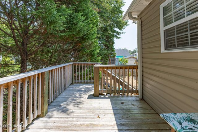 238 NE 35th Street, Oak Island, NC 28465