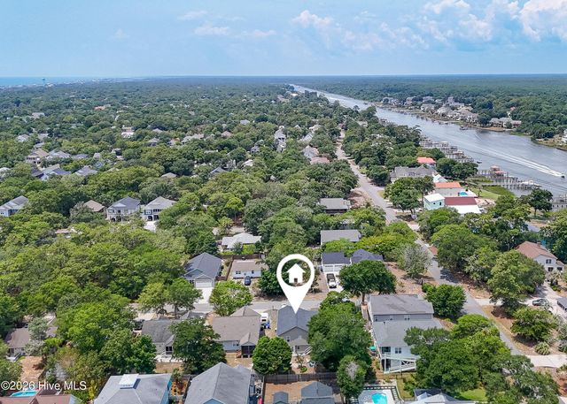 238 NE 35th Street, Oak Island, NC 28465