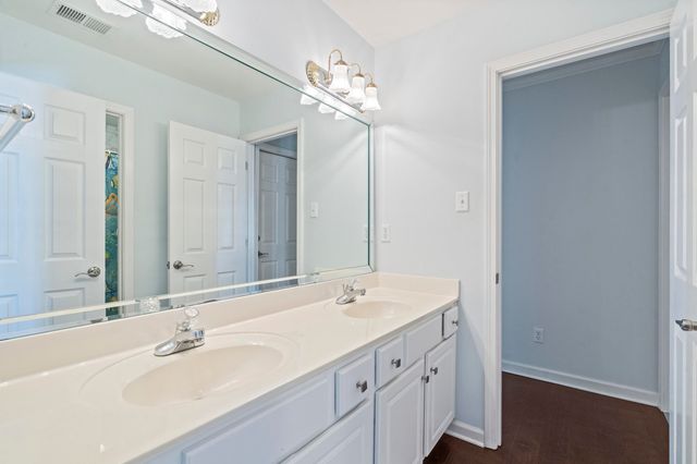 1944 SHEPARDS BUSH LN, Germantown, TN 38139