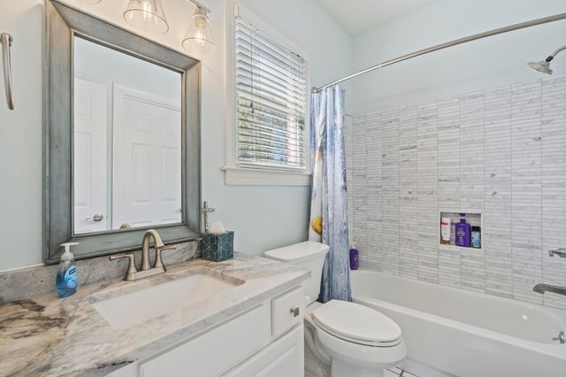 1944 SHEPARDS BUSH LN, Germantown, TN 38139