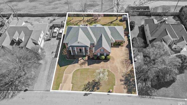 1944 SHEPARDS BUSH LN, Germantown, TN 38139