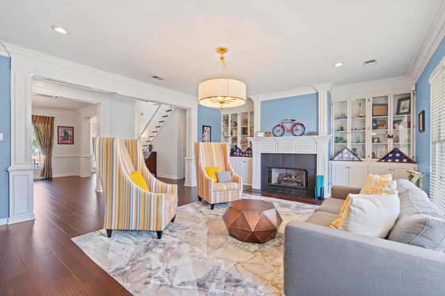 1944 SHEPARDS BUSH LN, Germantown, TN 38139