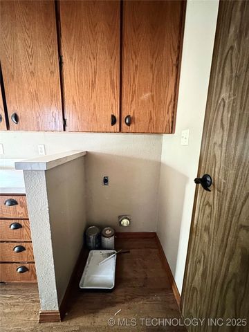 1931 Green Meadows Drive, Mcalester, OK 74501