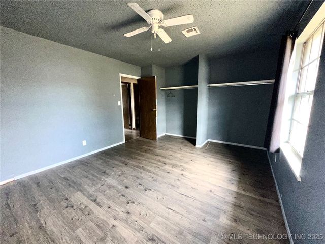 1931 Green Meadows Drive, Mcalester, OK 74501