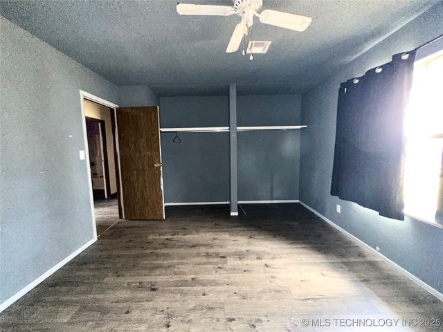 1931 Green Meadows Drive, Mcalester, OK 74501