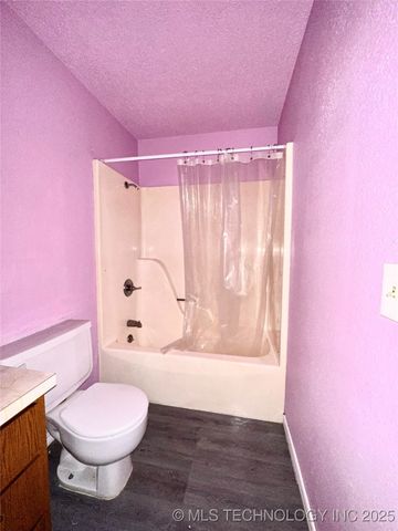 1931 Green Meadows Drive, Mcalester, OK 74501