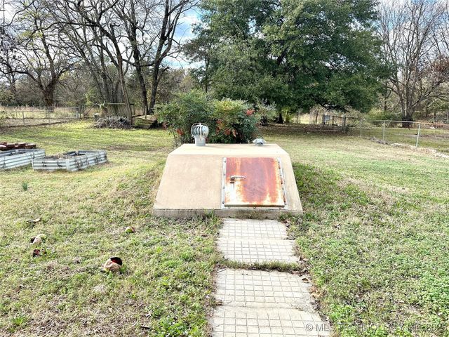 1931 Green Meadows Drive, Mcalester, OK 74501