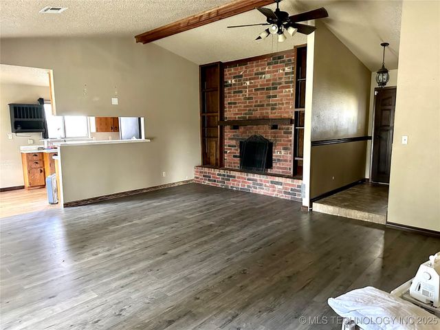 1931 Green Meadows Drive, Mcalester, OK 74501