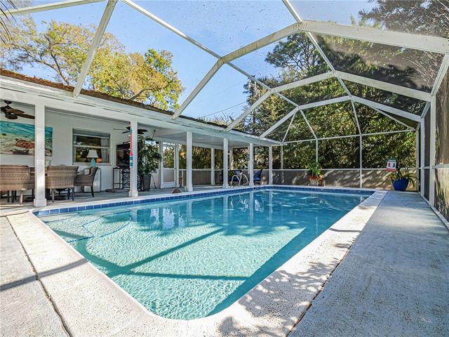 2636 52nd Avenue, Vero Beach, FL 32966