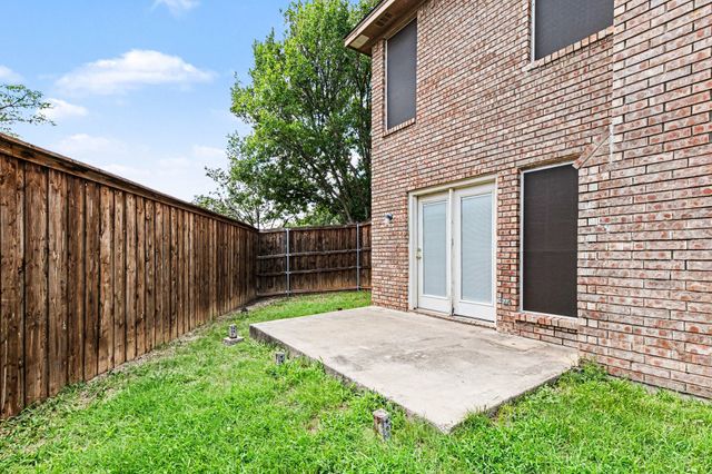 7654 Moss Court, North Richland Hills, TX 76182