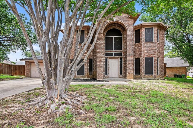 7654 Moss Court, North Richland Hills, TX 76182
