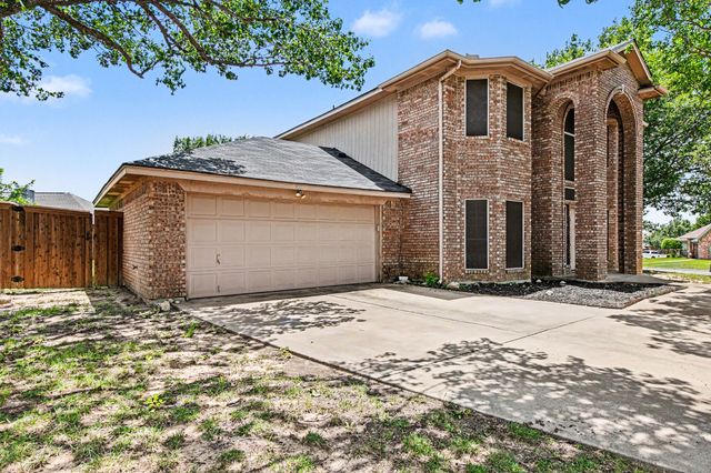 7654 Moss Court, North Richland Hills, TX 76182