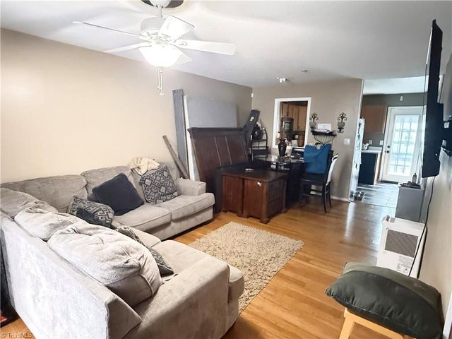 7 Portside Court, Greensboro, NC 27406