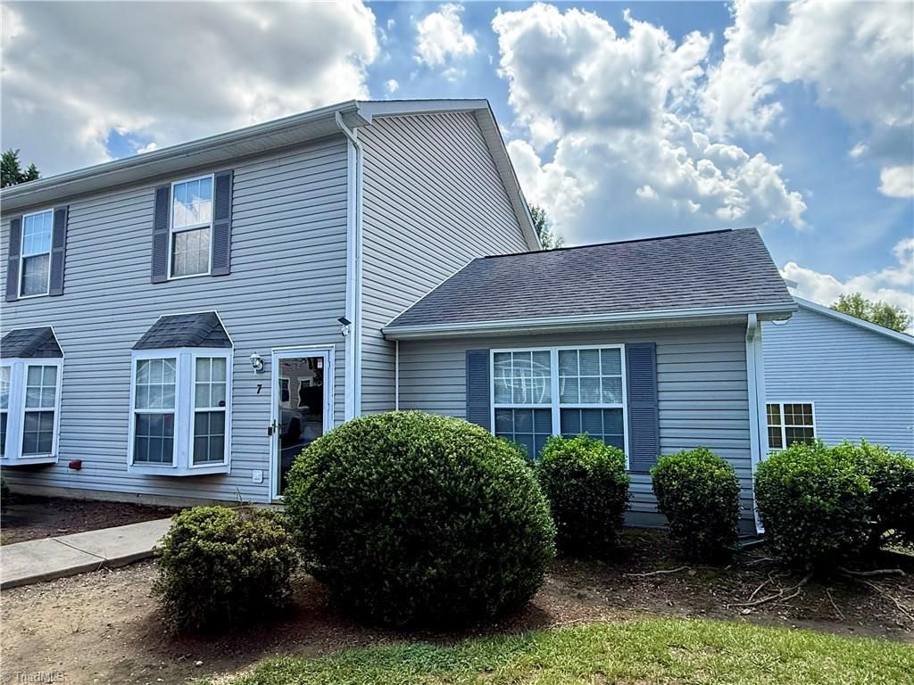 7 Portside Court, Greensboro, NC 27406