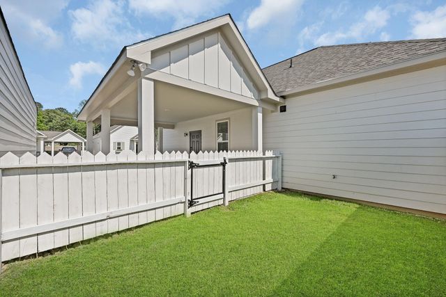 33455 Buckshot Ln Lane 84, Magnolia, TX 77354