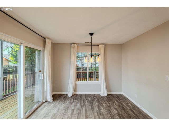 835 WYNOOSKI St, Newberg, OR 97132