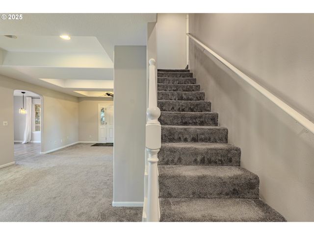 835 WYNOOSKI St, Newberg, OR 97132