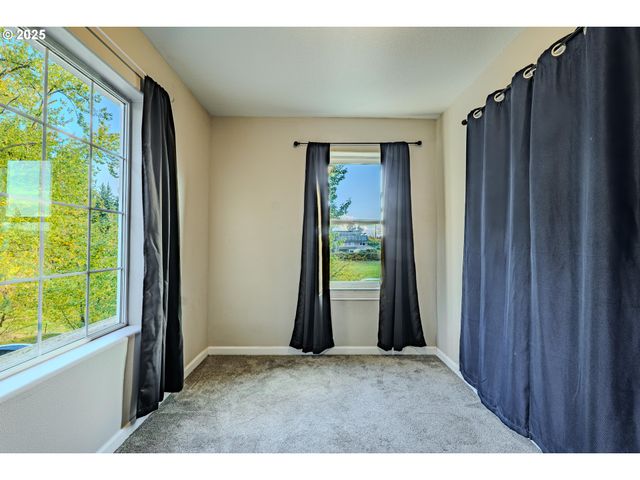 835 WYNOOSKI St, Newberg, OR 97132