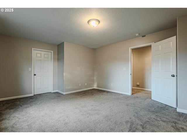 835 WYNOOSKI St, Newberg, OR 97132