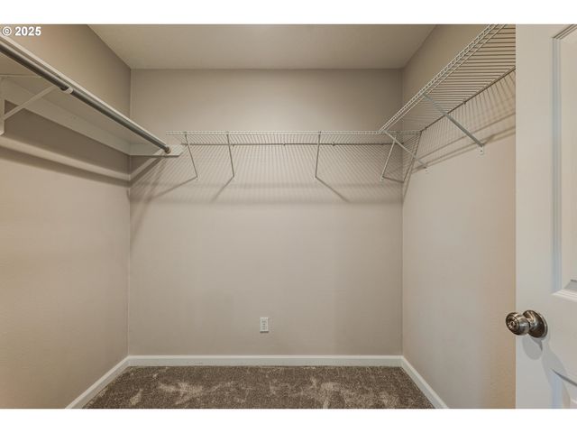 835 WYNOOSKI St, Newberg, OR 97132