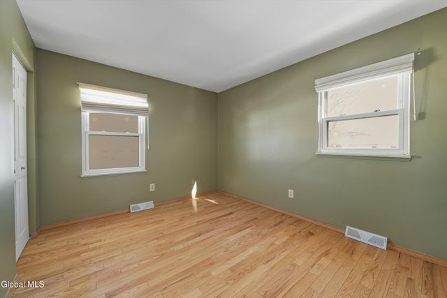 122 Springhollow Drive, Cohoes, NY 12047