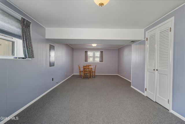 122 Springhollow Drive, Cohoes, NY 12047