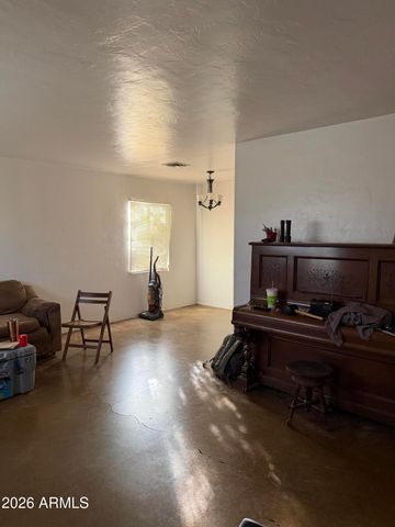 950 W ROMA Avenue, Phoenix, AZ 85013