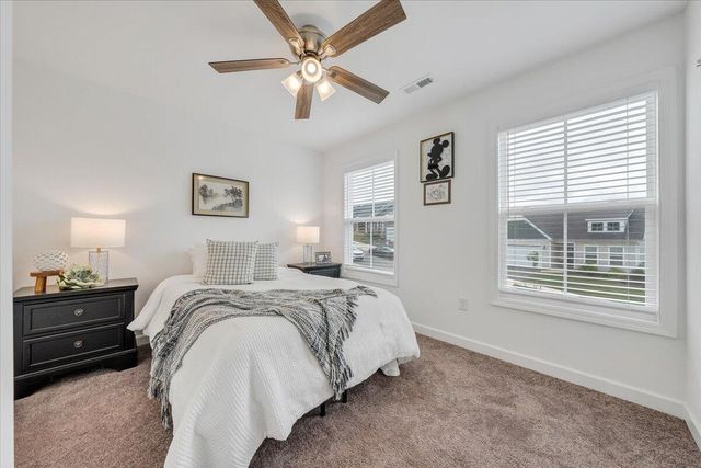 2130 Kings Walk DR, Roanoke, VA 24012