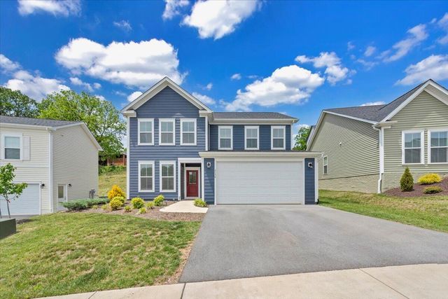 2130 Kings Walk DR, Roanoke, VA 24012