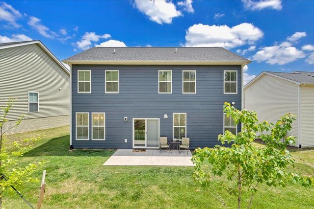 2130 Kings Walk DR, Roanoke, VA 24012