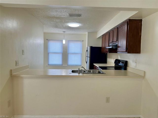 1409 Northface CT, Virginia Beach, VA 23462