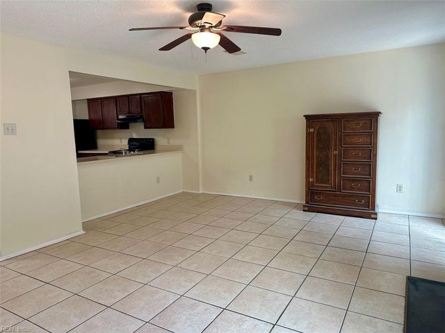 1409 Northface CT, Virginia Beach, VA 23462