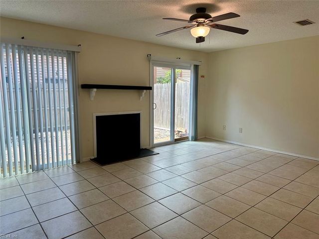 1409 Northface CT, Virginia Beach, VA 23462