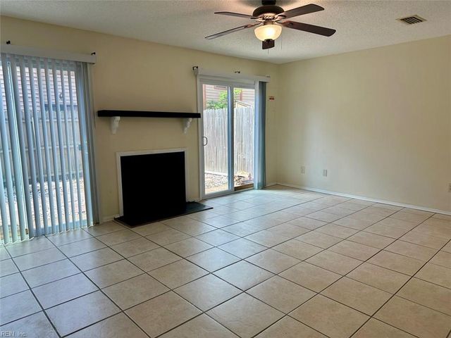 1409 Northface CT, Virginia Beach, VA 23462